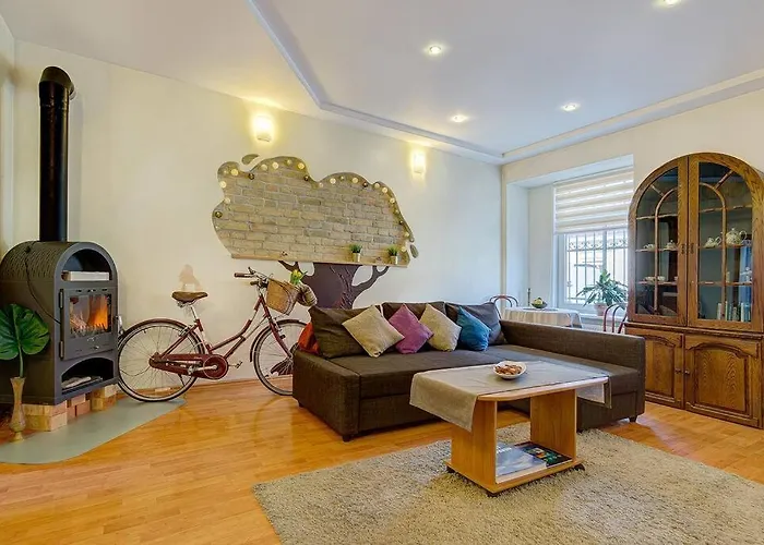 Private Entrance-2 Rooms-Old Town- Free Parking