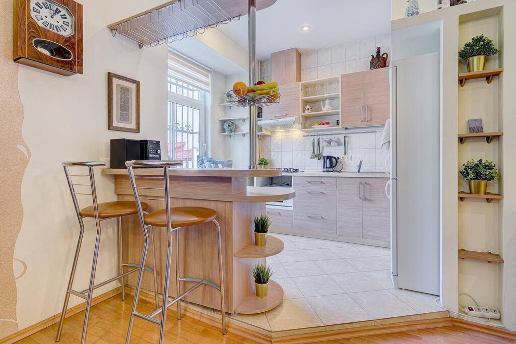 Íbúð Private Entrance-2 Rooms-old Town- Free Parking