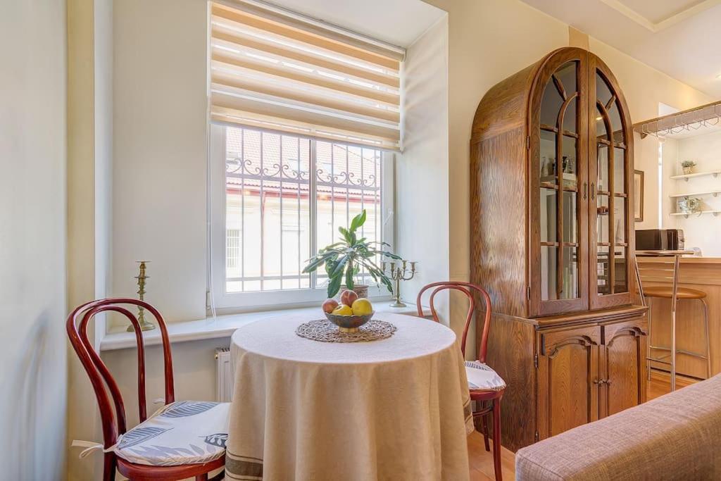 Private Entrance-2 Rooms-old Town- Free Parking *